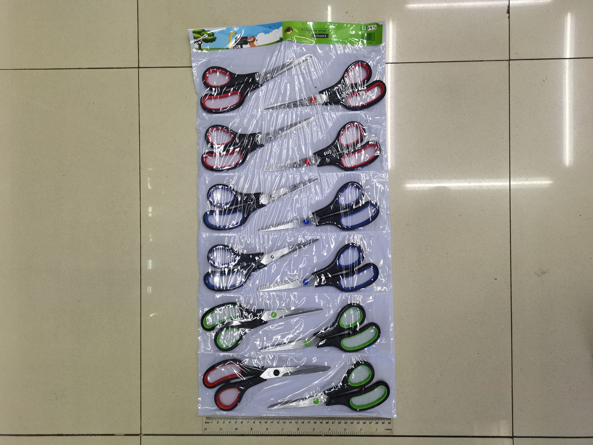 Hardware tools scissors, other scissors, office and educational scissors, office and cultural scissors, rubber and plastic scissors, two-color handle scissors, row scissors, student scissors full figure