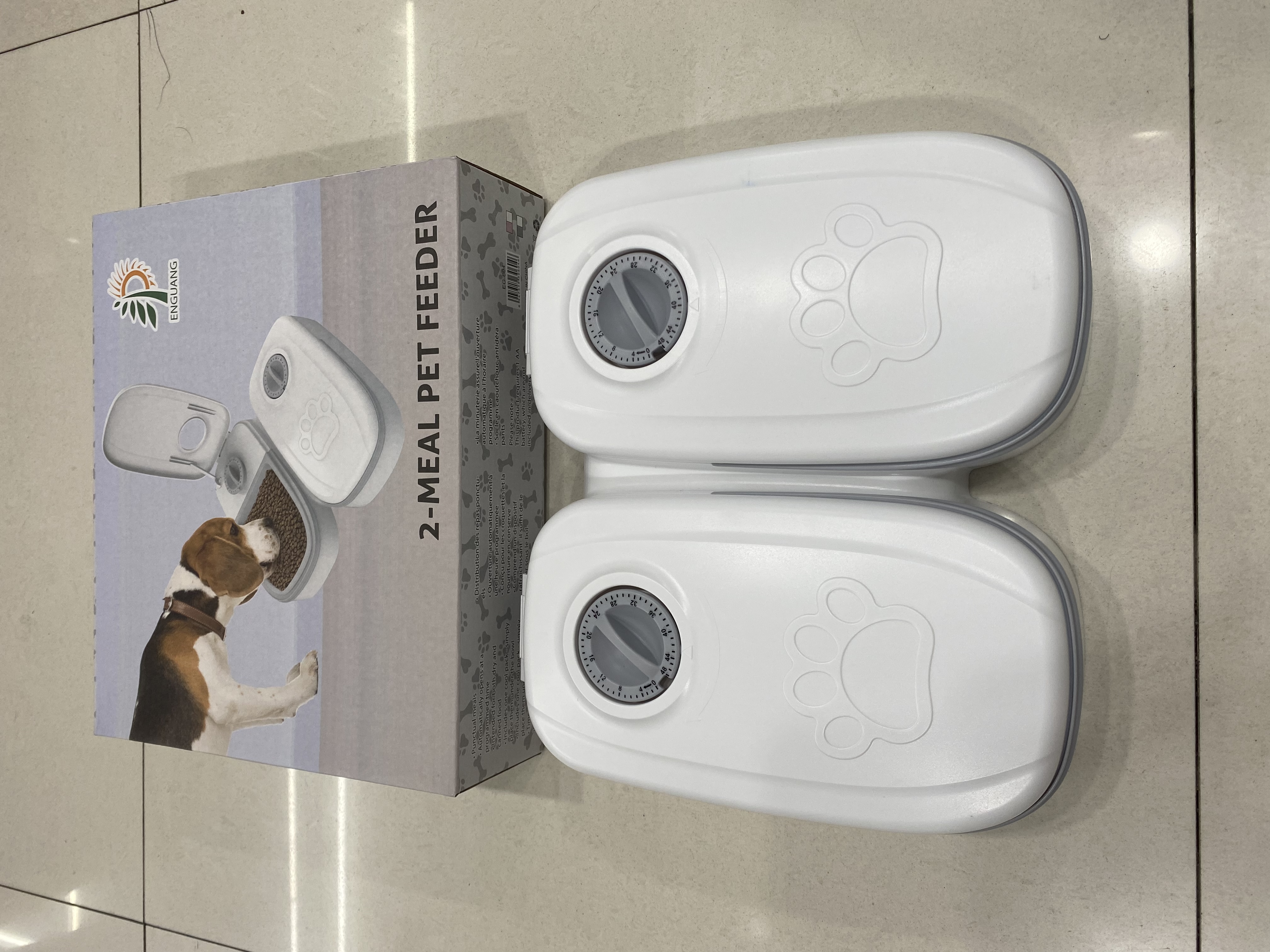 Pet double meal feeder