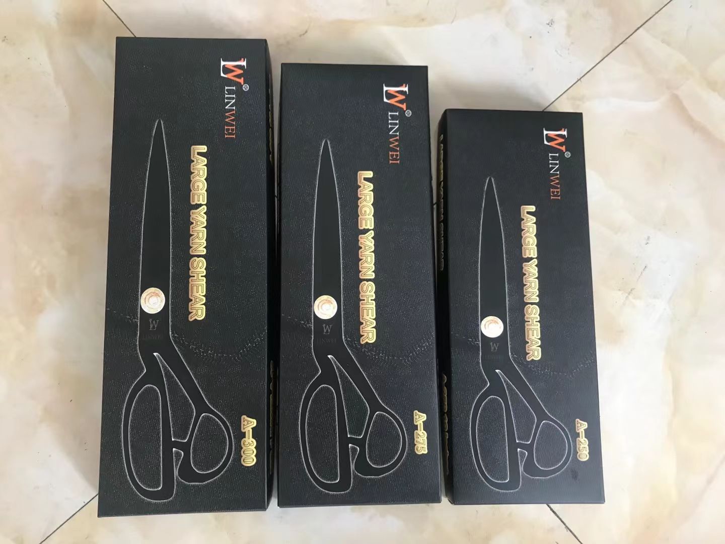 Scissors, office and educational knives, scissors, tools, tailor scissors, black tailor scissors, black tailor scissors, box-packed hardware tools, knives, scissors undefined