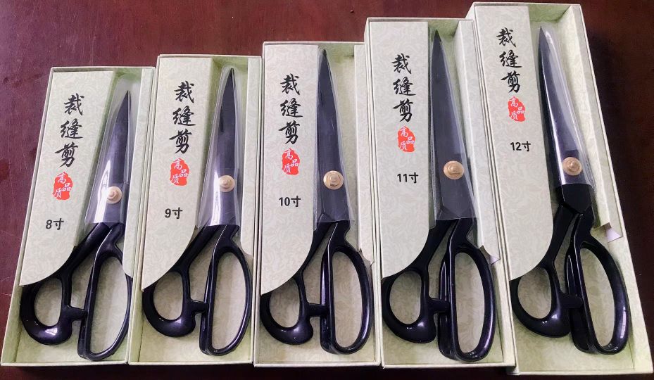 Scissors, office and educational knives, scissors, tools, tailor scissors, black tailor scissors, black tailor scissors, box-packed hardware tools, knives, scissors full figure