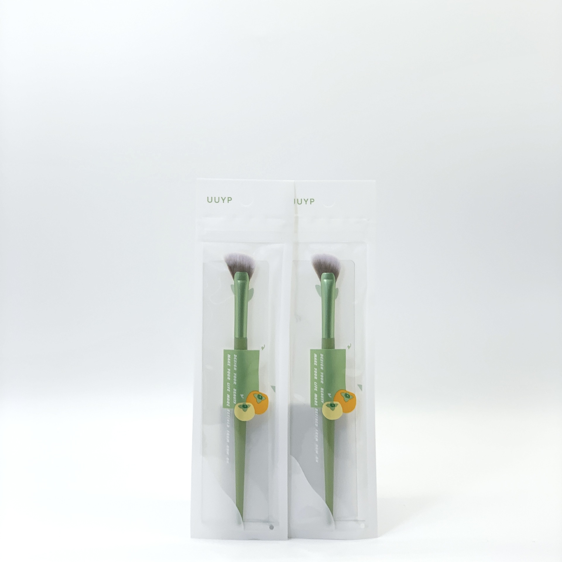 Weekend Garden Series small head highlighter brush