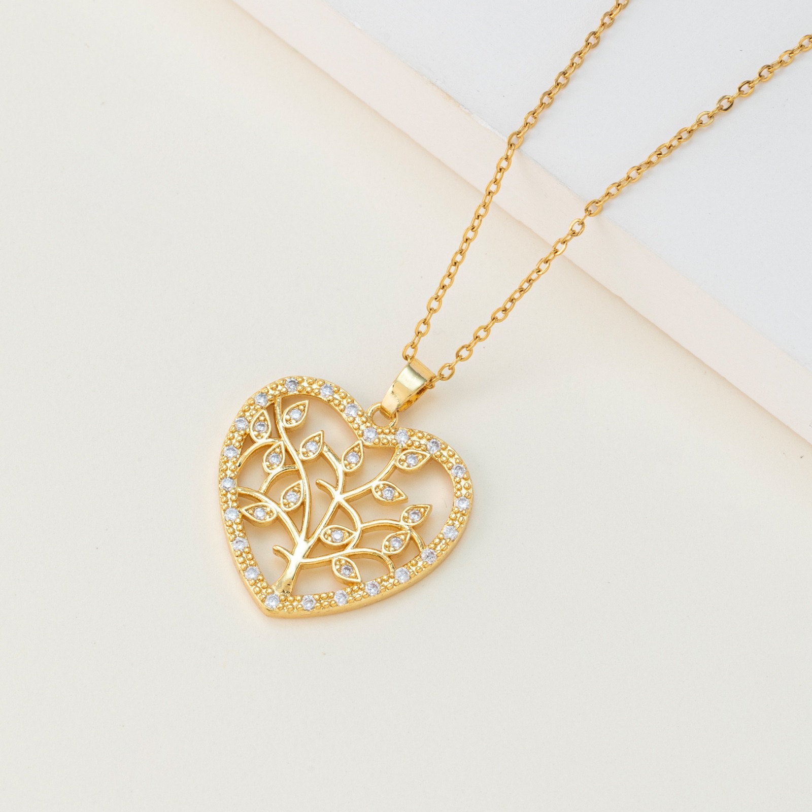 New Creative Colorful Tree Life Tree Pendant Necklace Micro-Inset Zircon Necklace Women Europe And America Cross-Border Sweater Chain Application Scenario