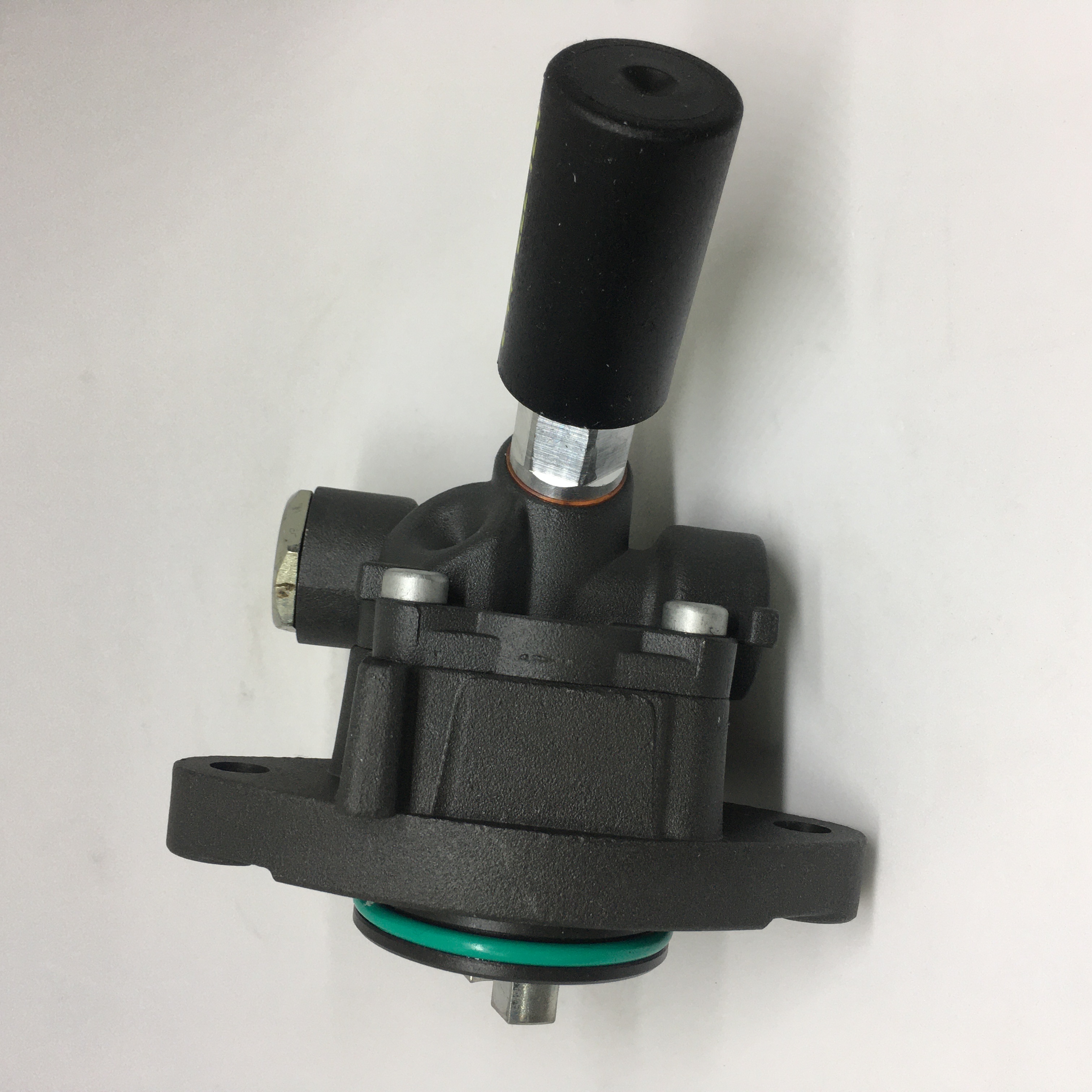 European heavy truck accessories European three oil pump gear pump 1539298 1536255