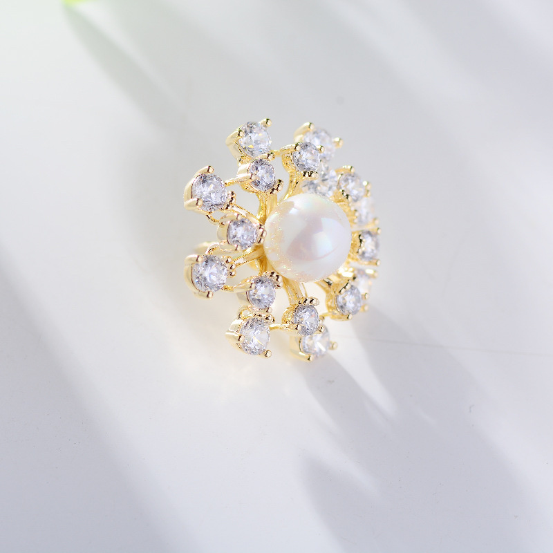 045 Korean fashion elegant snowflake trend European style round brooch cute simple personality fashion lovely ladies accessories accessories corsage thumbnail