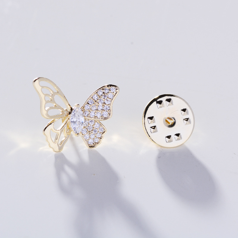 040 Korean fashion elegant butterfly trend European style round brooch cute simple personality fashion lovely ladies accessories accessories corsage thumbnail