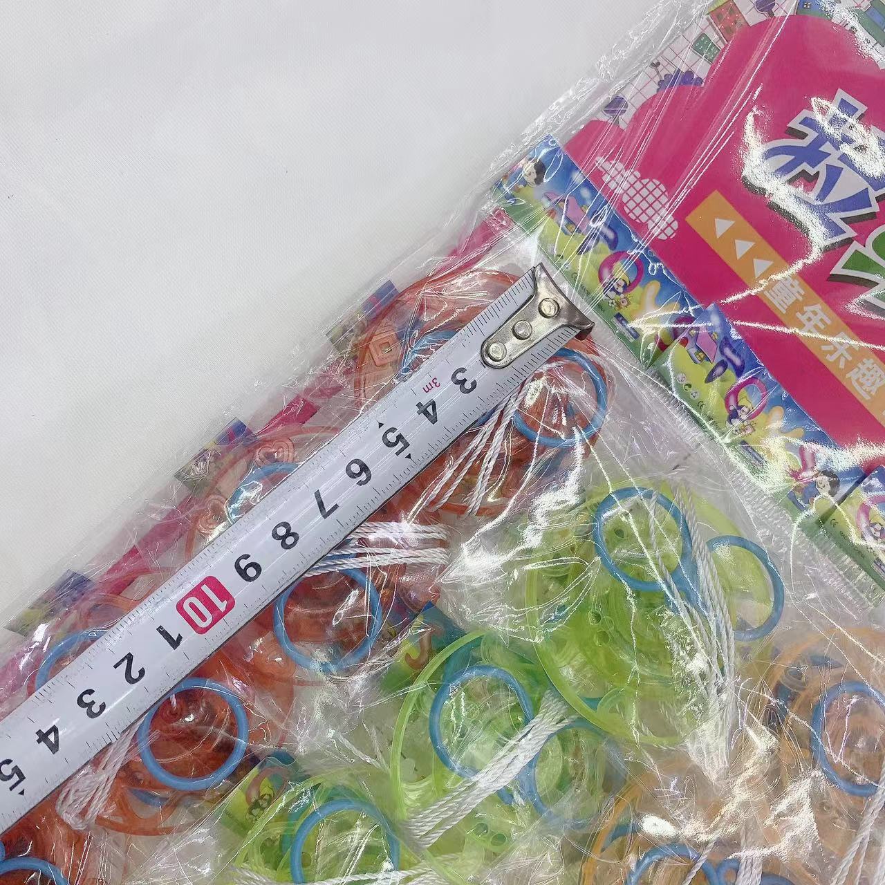 外贸热销30入儿童吊板卡装塑料玩具拉线飞轮拉哨玩具拉线拉响地摊传统怀旧玩具厂家直销 海娟玩具详情4