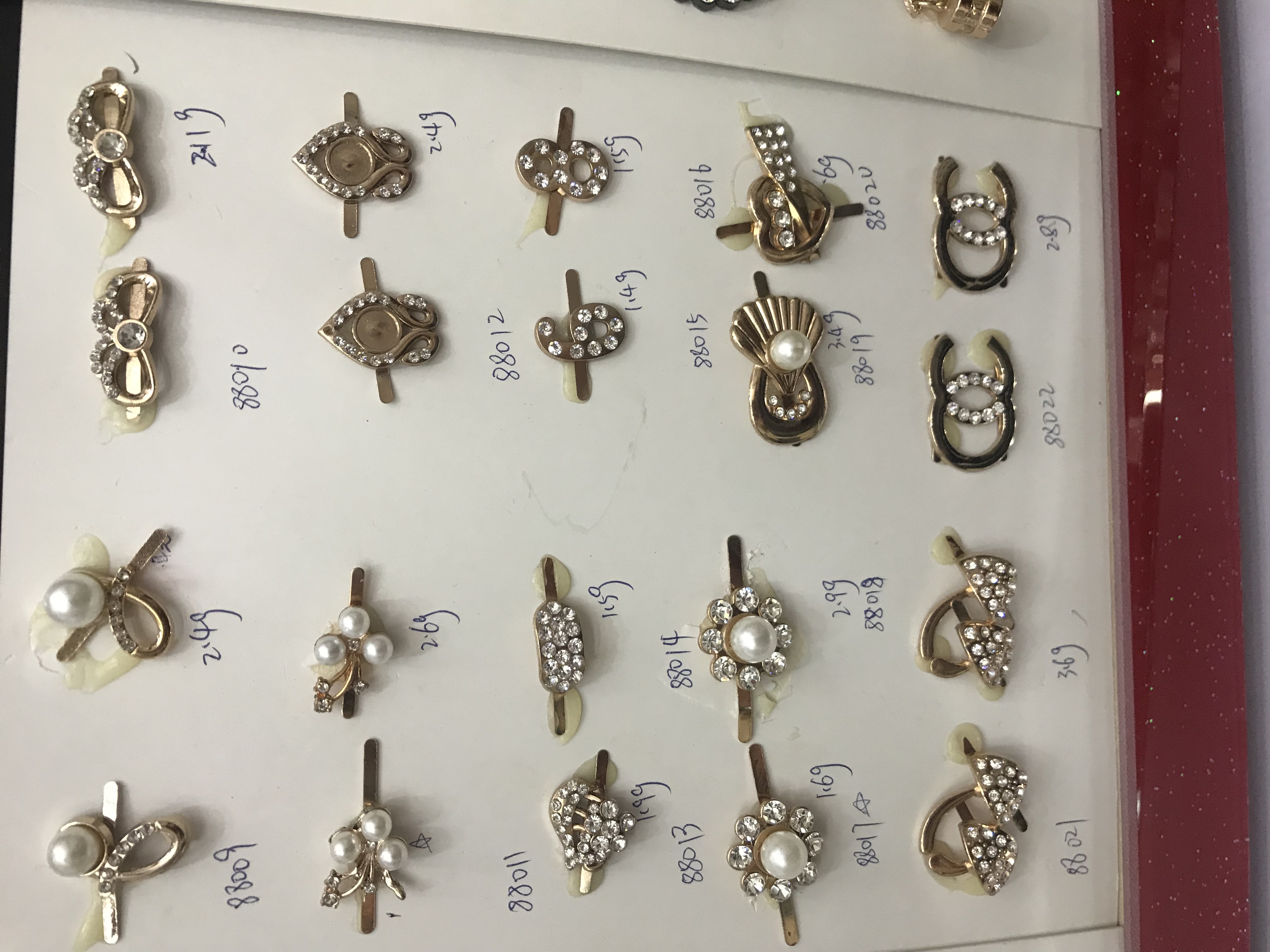 Accessory Button details Picture