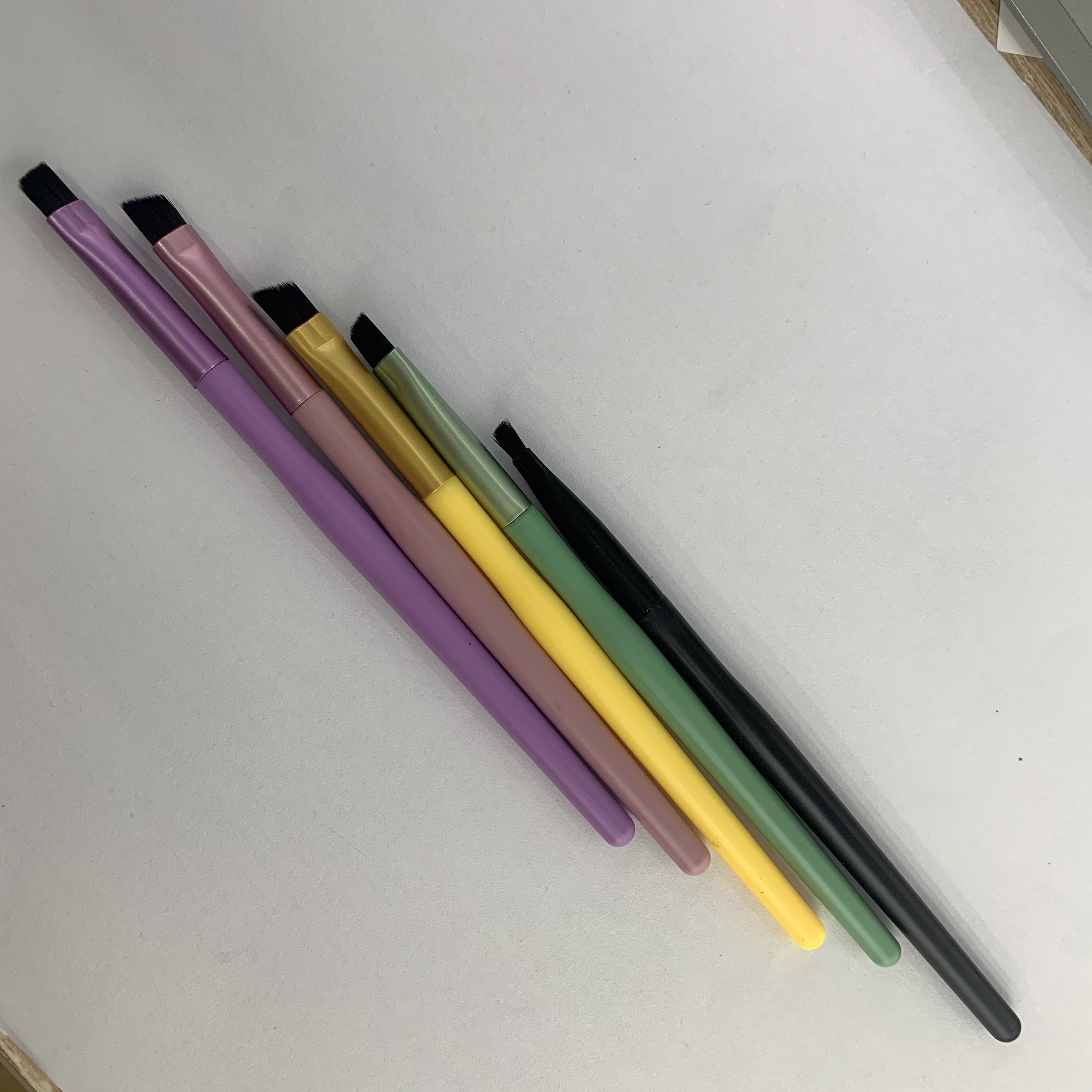 Angled Eyebrow Brush Application Scenario