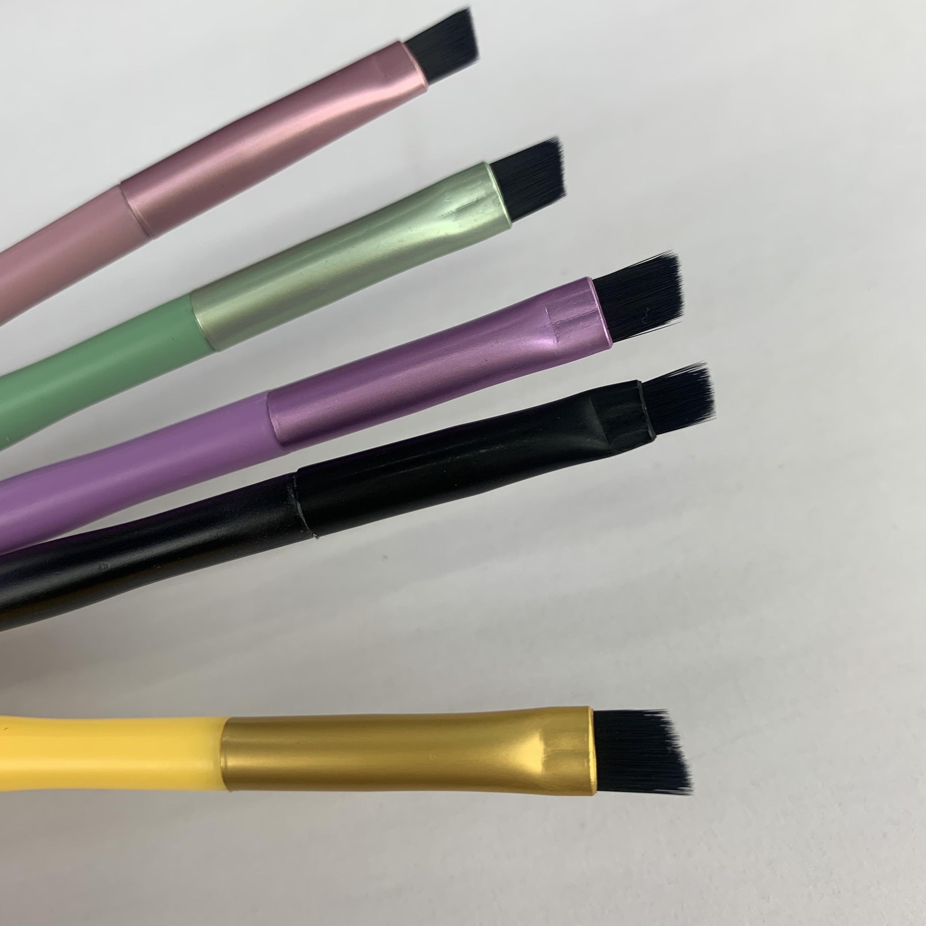 Angled Eyebrow Brush