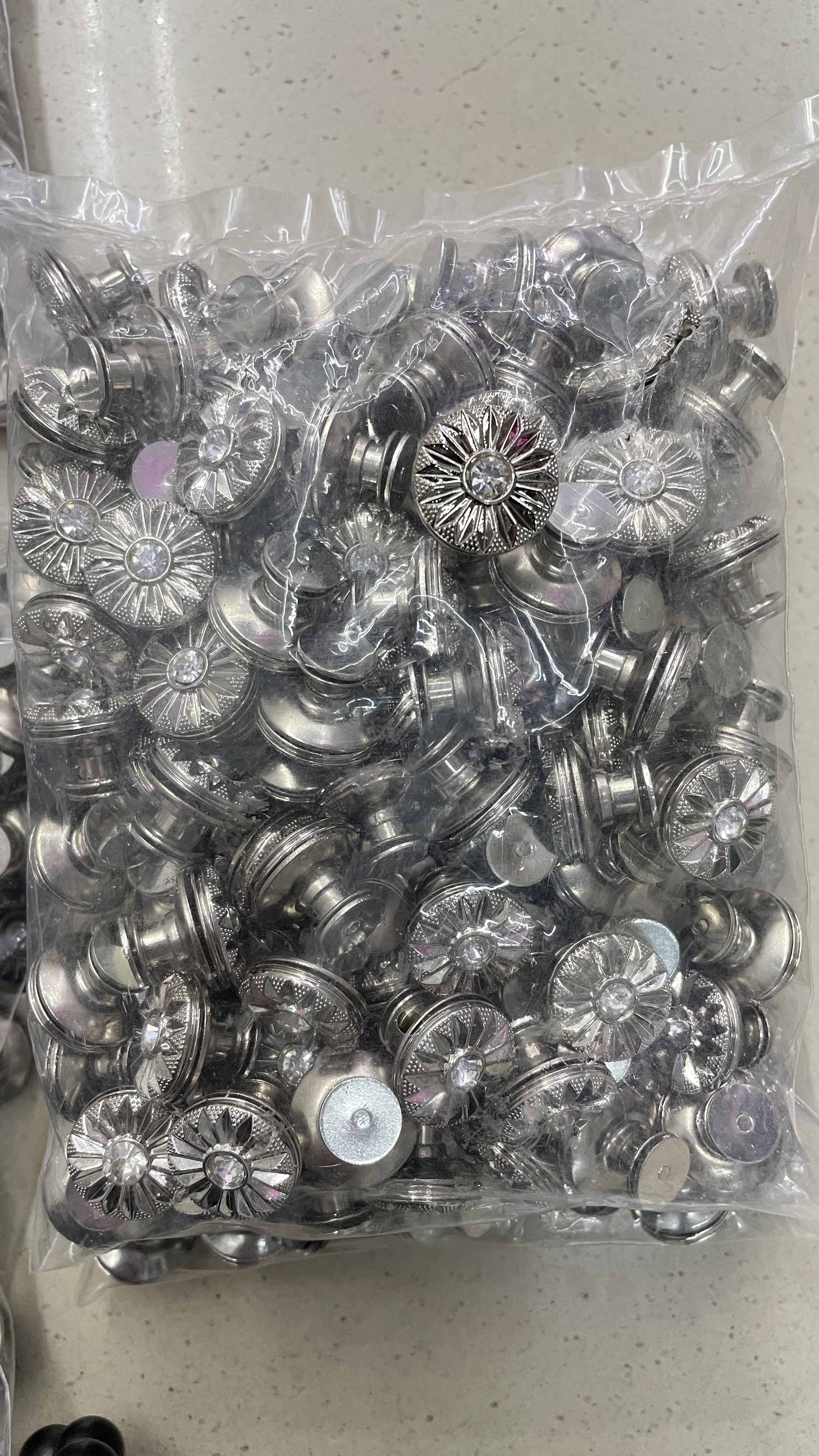 Waistband Adjustable Buckle Application Scenario