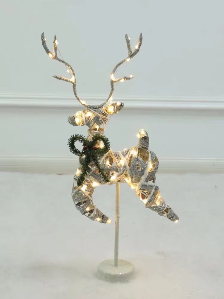 Christmas Deer 388