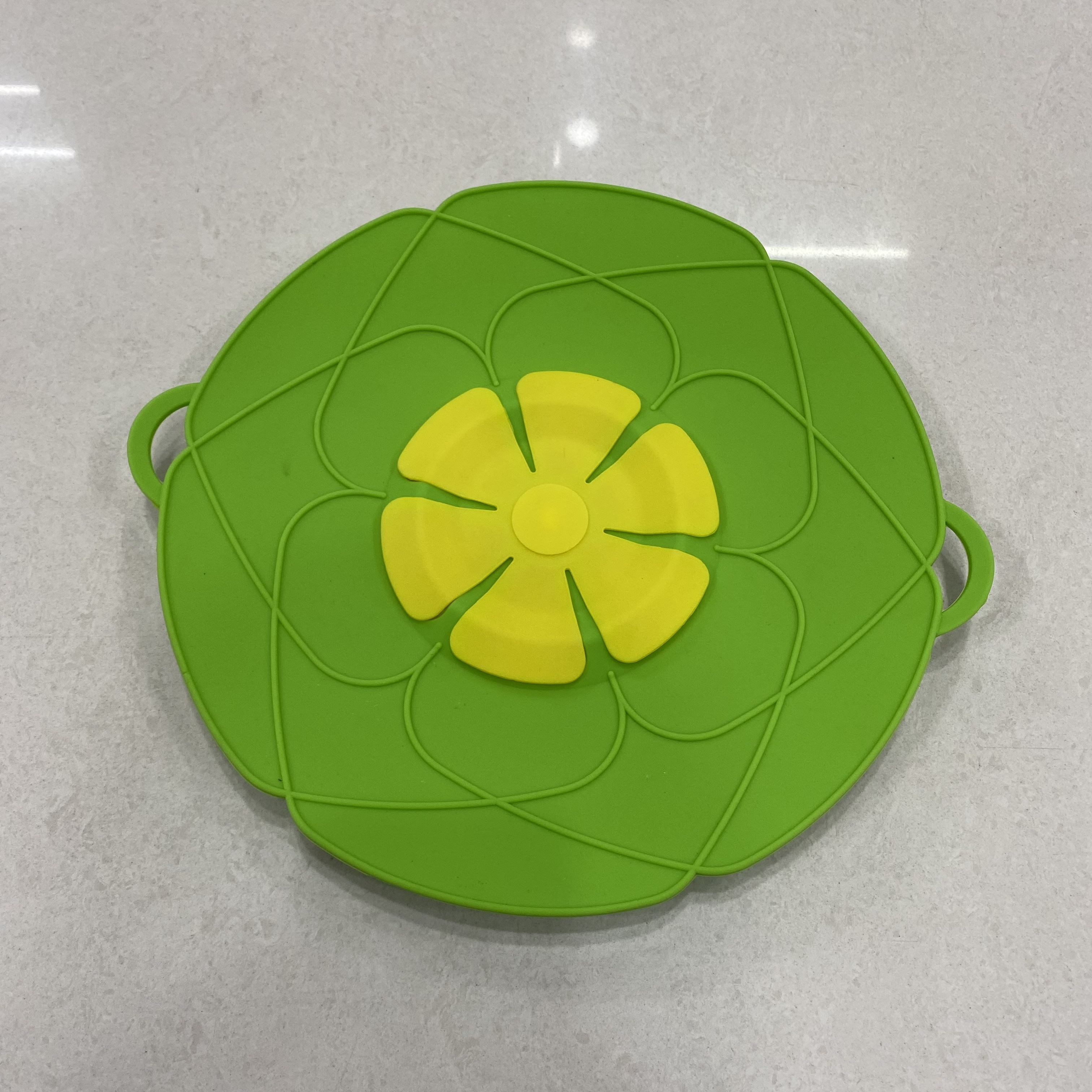 Spill-proof pot cover