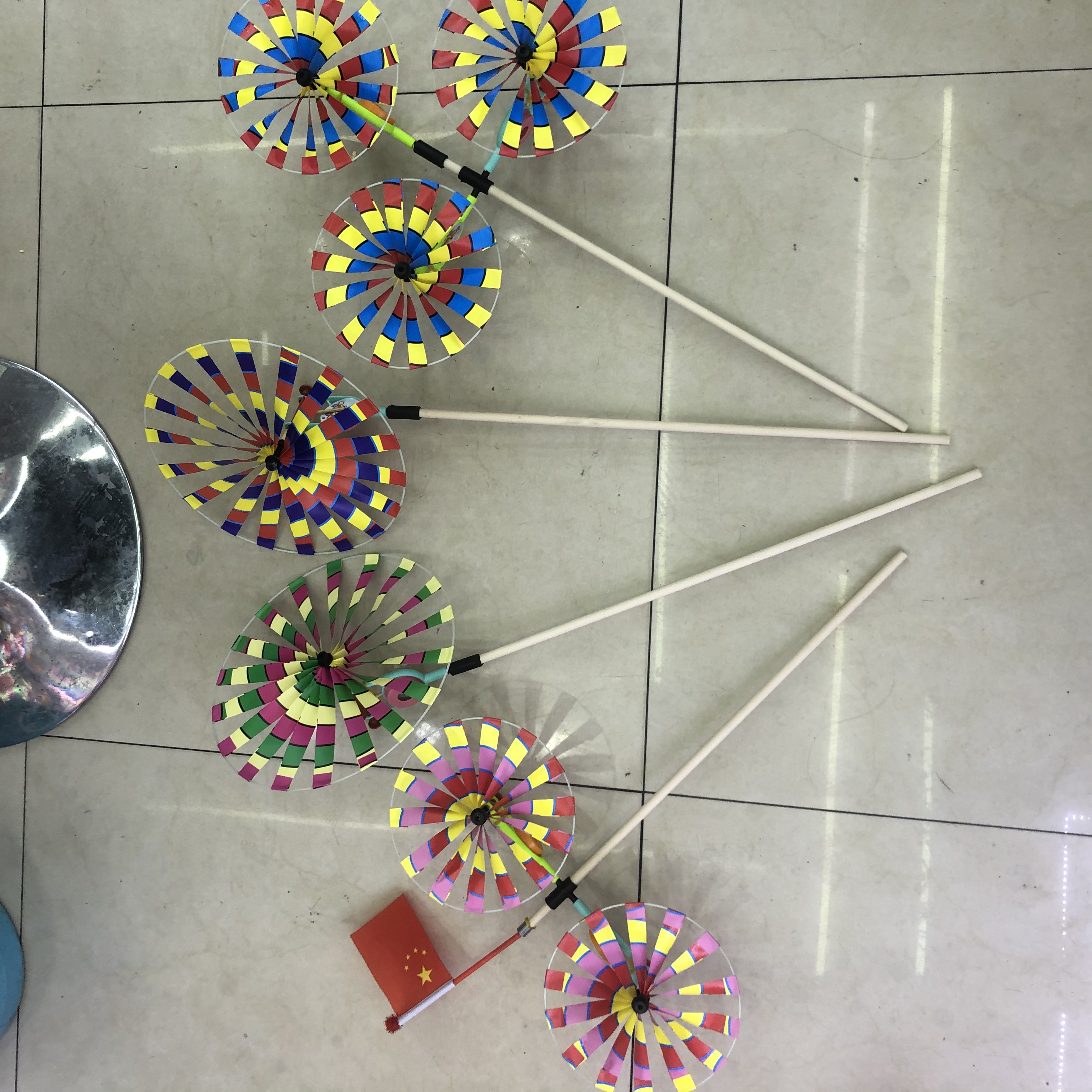 With drum windmill old Beijing traditional windmill large double-layer windmill colorful small windmill with sound with the New Year scenic spot stalls hot selling toys