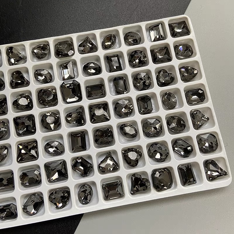 Nail Tip Bottom Diamond Jewelry Super Flash Gray Glass Crystal Love Rectangular Axe Diamond Net Red Specification drawing