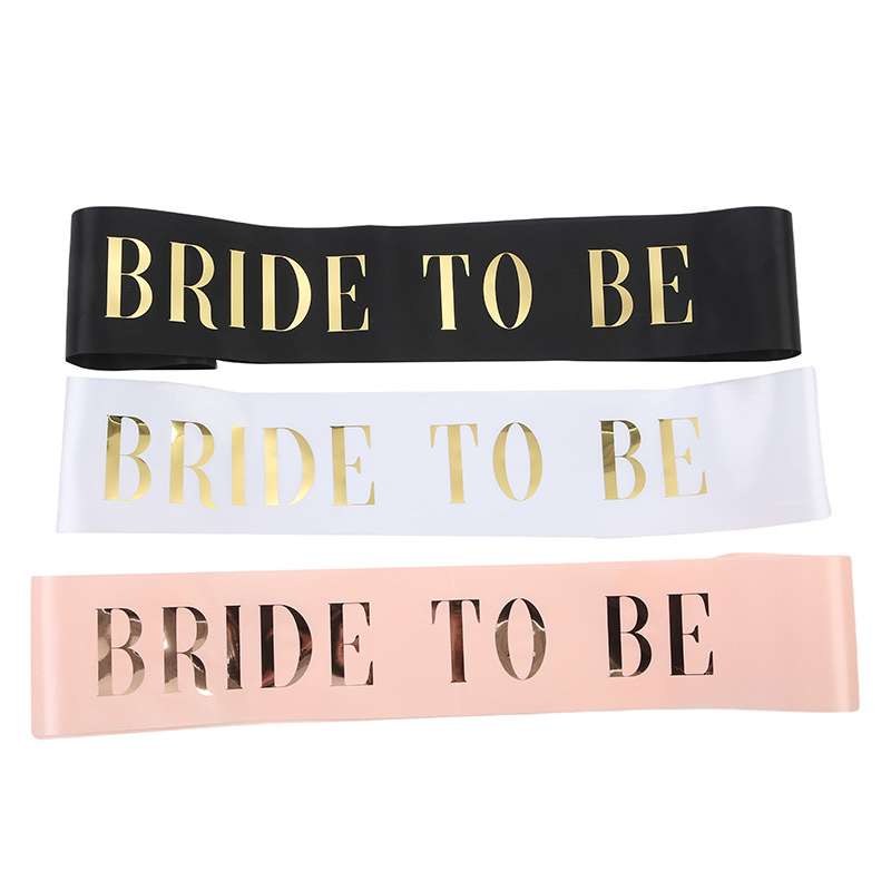 Ceremonial bridal belt to be a bridal belt with gold accents