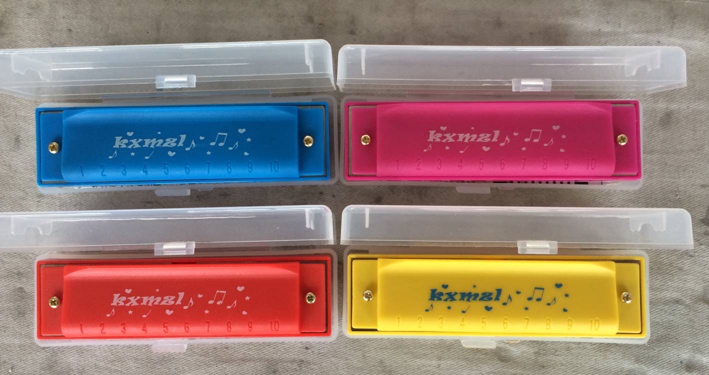 A 10-Hole Harmonica details Picture