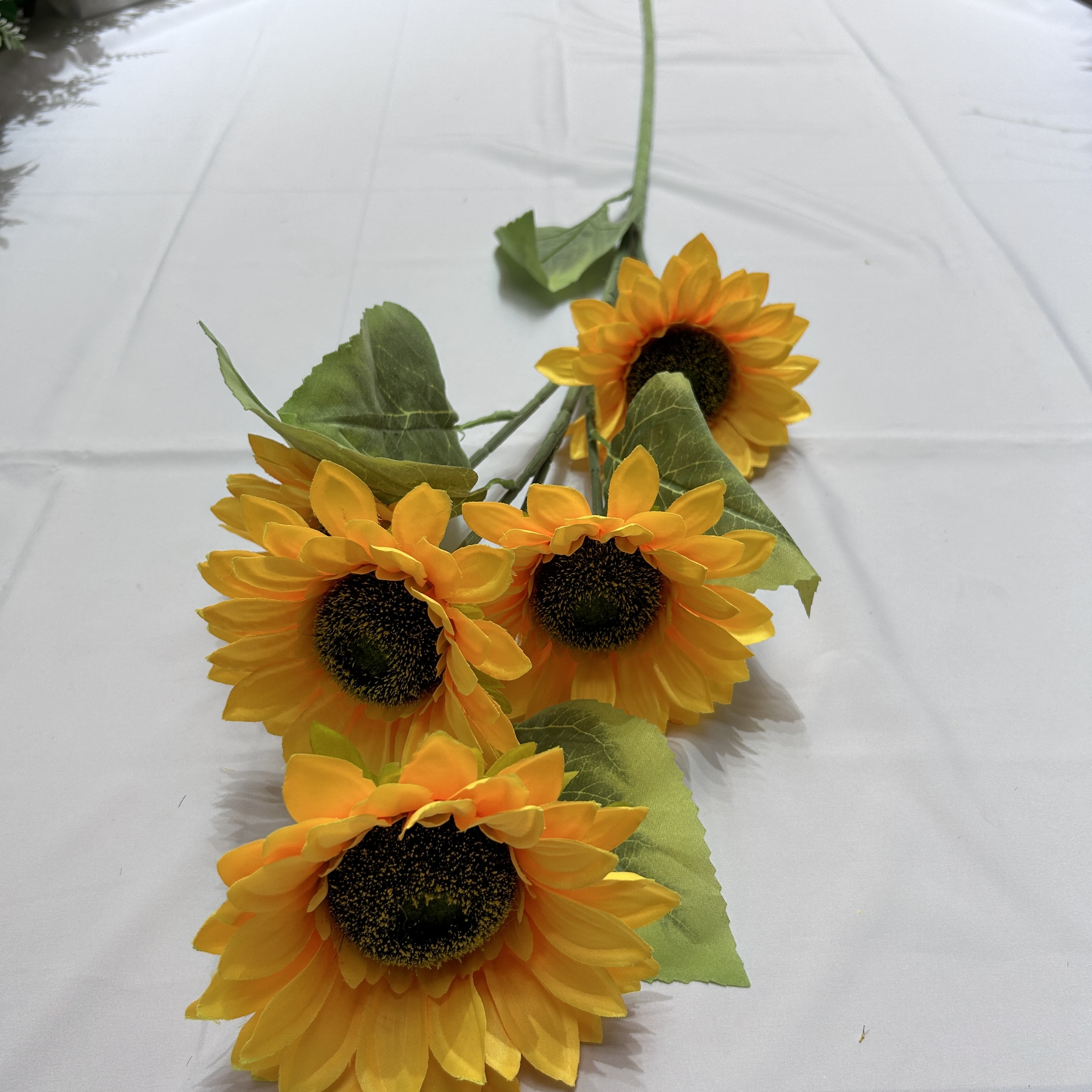 Fabric sunflower silk cloth flocking small five head simulation sunflower fake flower decorative flower shooting props silk flower thumbnail
