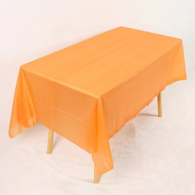 Disposable Party Plain Thick Tablecloth Size 137*18㎝ Application Scenario