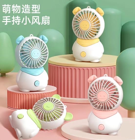 Small Fan Mini USB portable carry-on large wind fan for students in class desktop dormitory