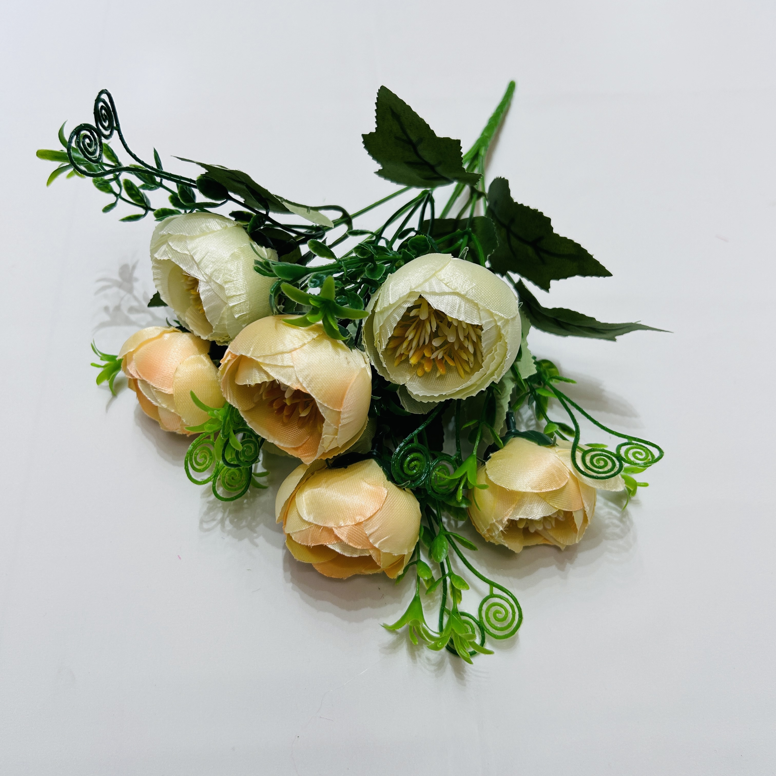 Bright Cloth Plastic Aquatic Plant Simulation Rose Holding Bouquet Small Peony Living Room Decoration Flower Camellia 7 Head Acacia Floss False Flower Small Flower Bouquet Fence Decoration False Flower Fabric Rose Bouquet Plastic Flower Silk Flower details Picture