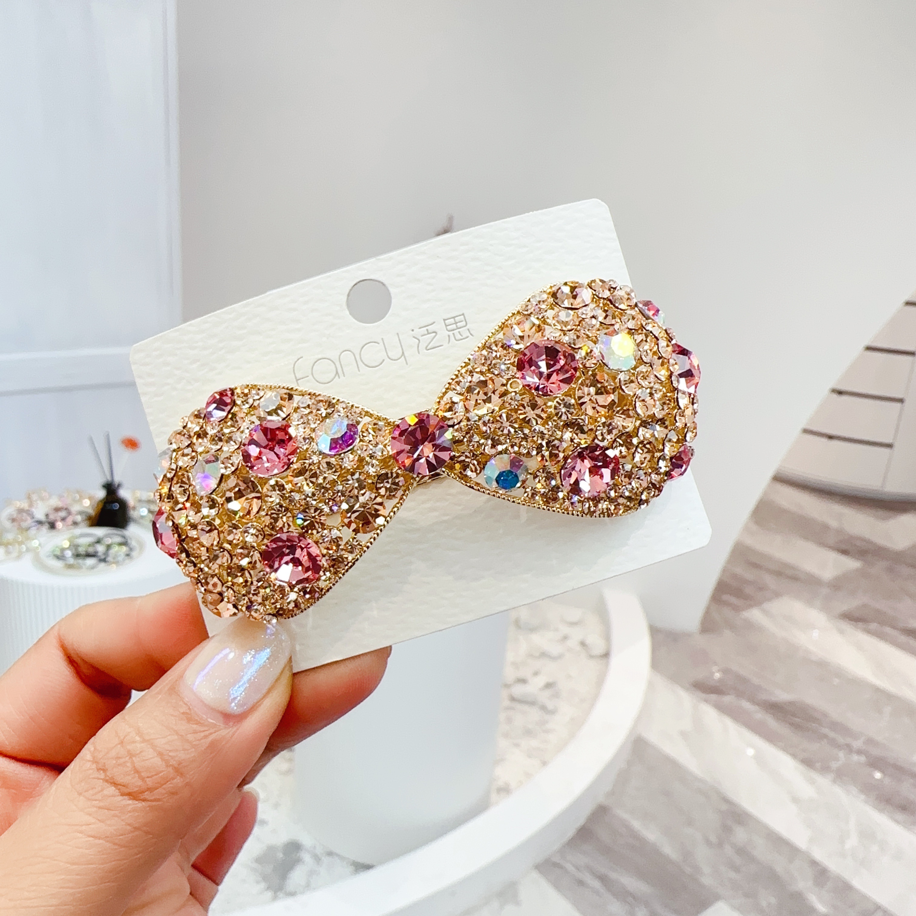 Bow Hair Clip Application Scenario