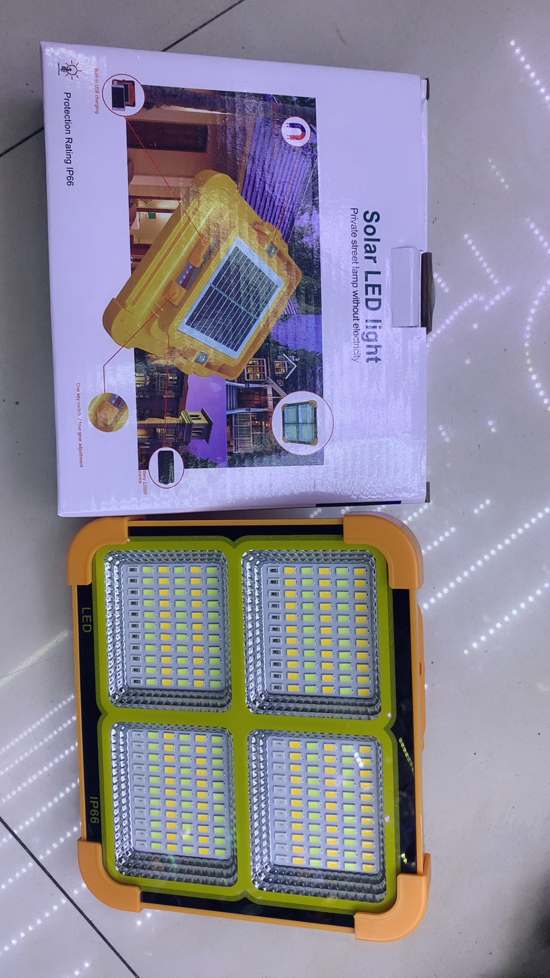 Solar Floodlight