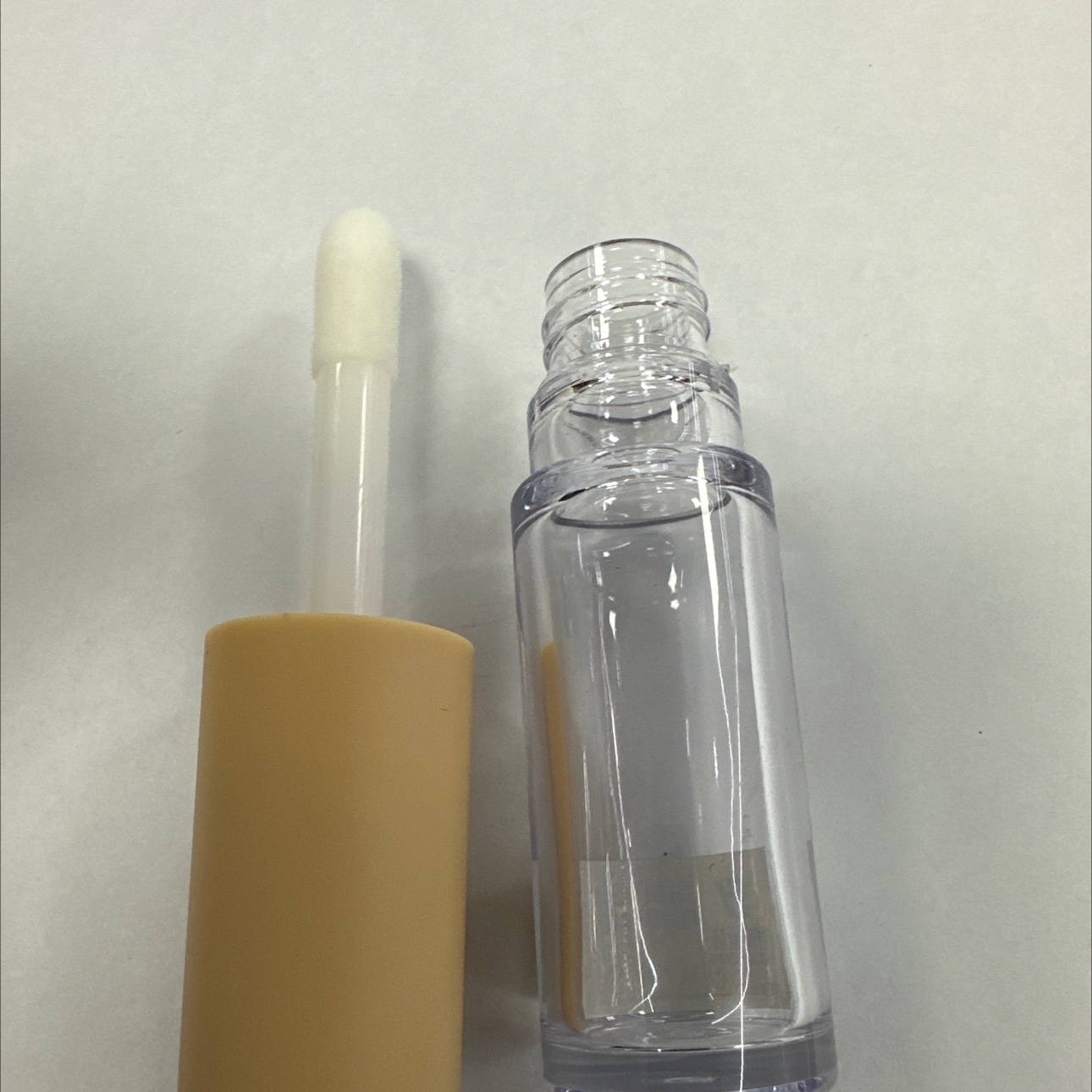 Variable Lip Gloss Tube details Picture