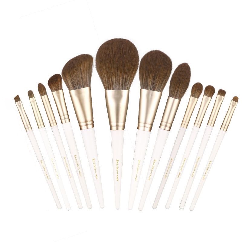 High Quality Makeup Brush Wooden Handle With Soft Fur