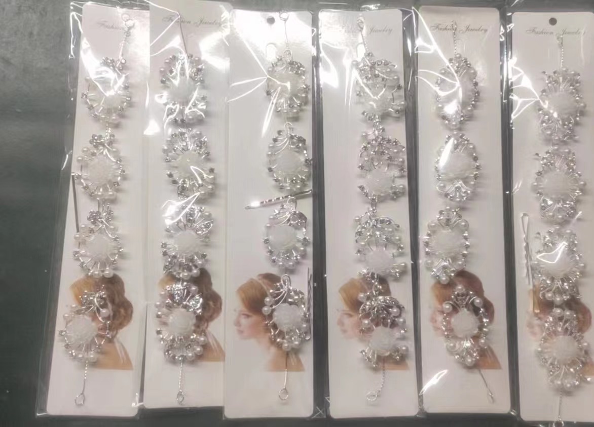 Bridal Headband details Picture