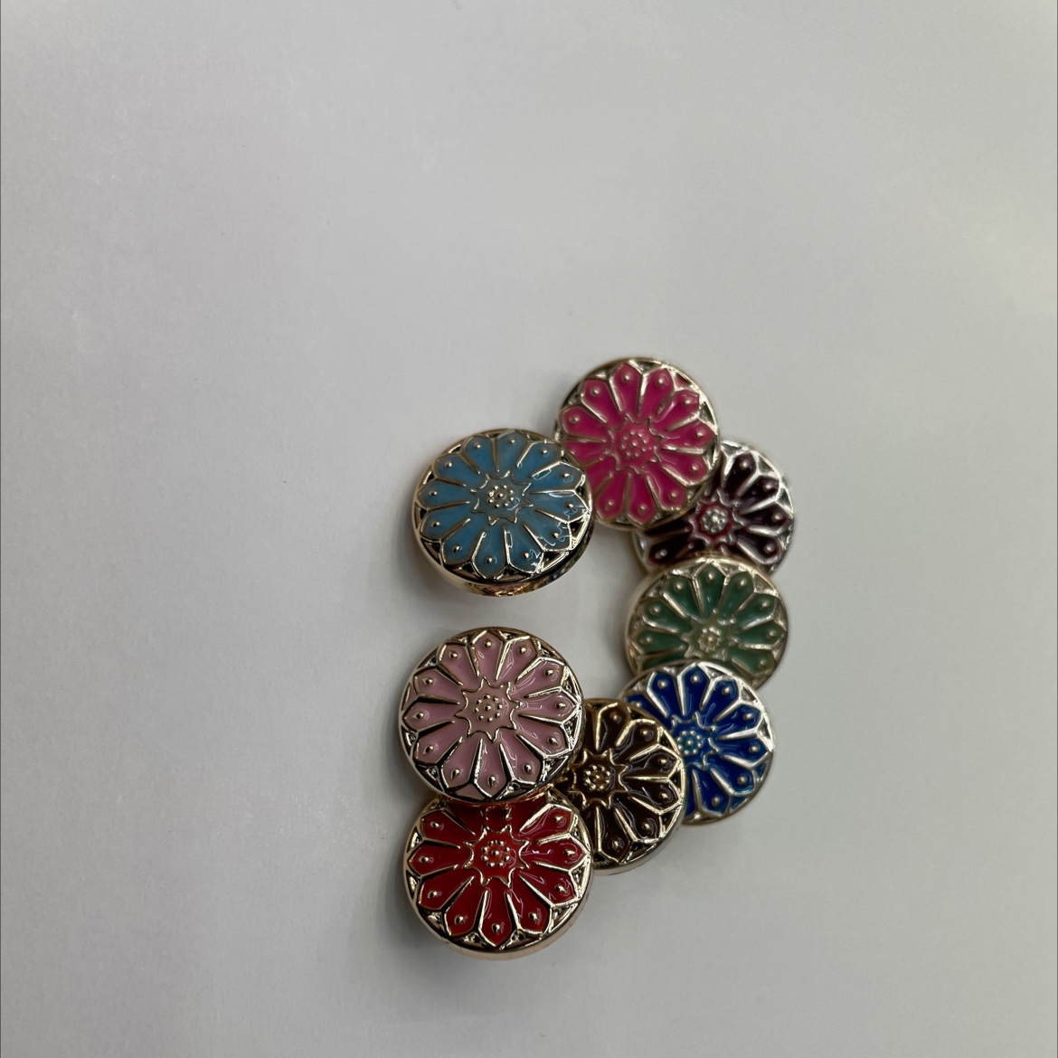 Abs Plastic Point Oil Button details Picture