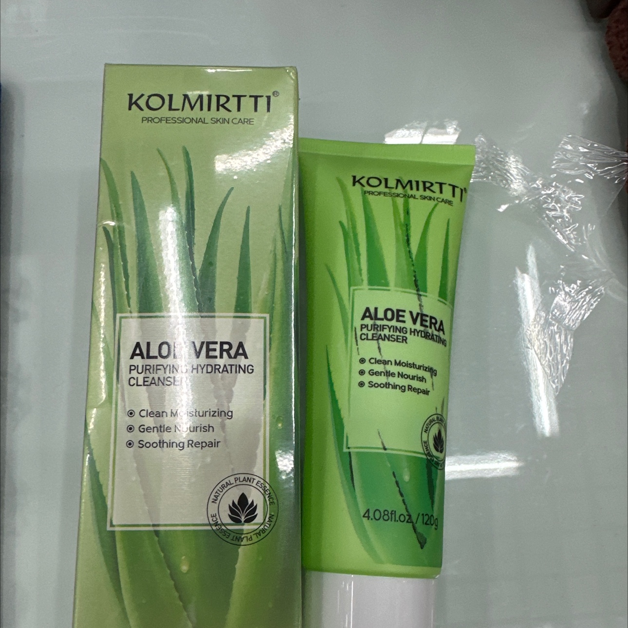 Plant Extract Aloe Vera Facial Cleanser Moisturizing Cleansing Facial Cleanser details Picture