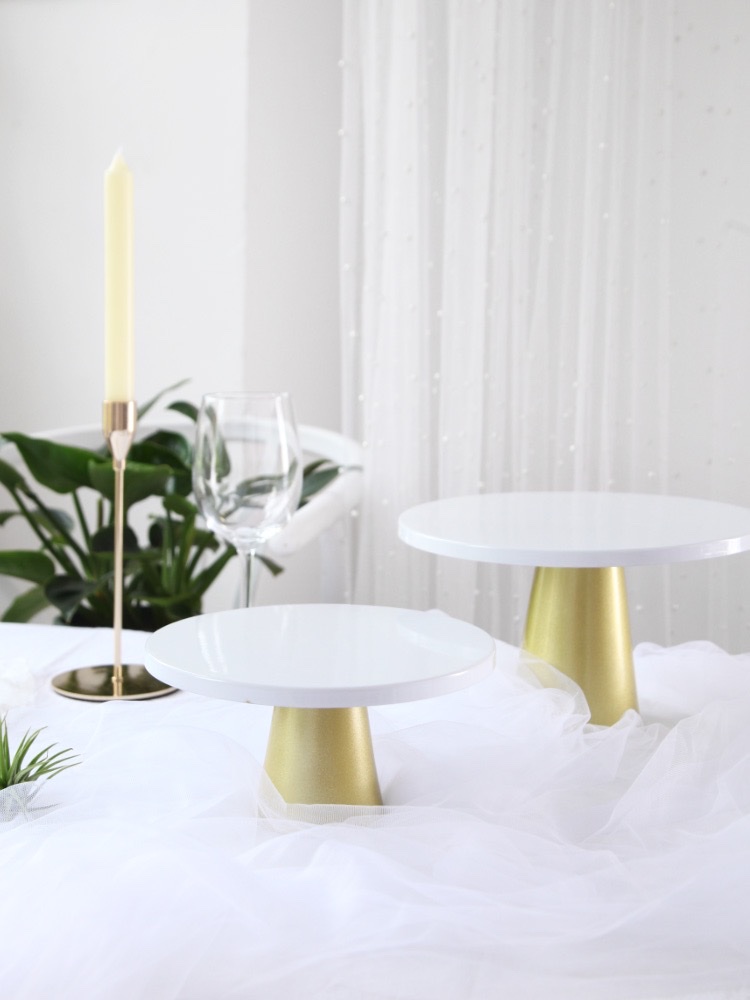 Isn Red Cake Plate Dessert Table Photo Props Nordic Style Tall Birthday Cake Photo Props Display Stand details Picture