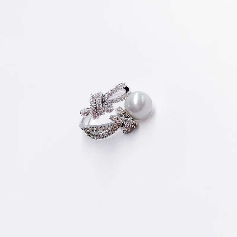 Top color jewelry, high-end micro-inlaid zircon diamond, exquisite and fashionable, European and American street dance, shiny ring, women's style Specification image