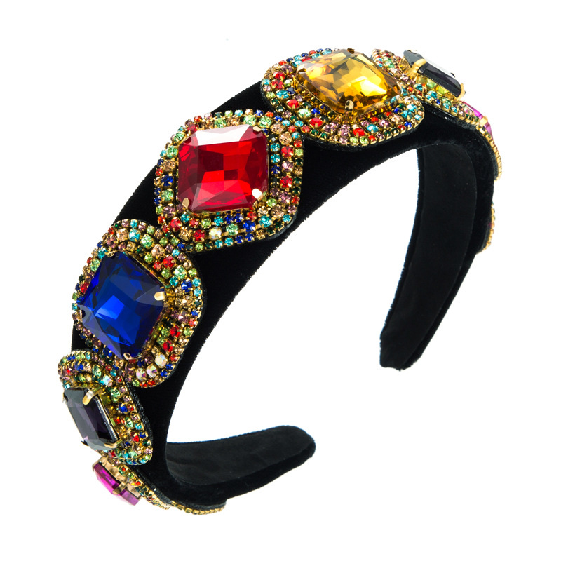 Fashion Heavy Headband Light Luxury Palace Hair Cobalt Temperament High-Grade Hair Accessories Wholesale Application Scenario