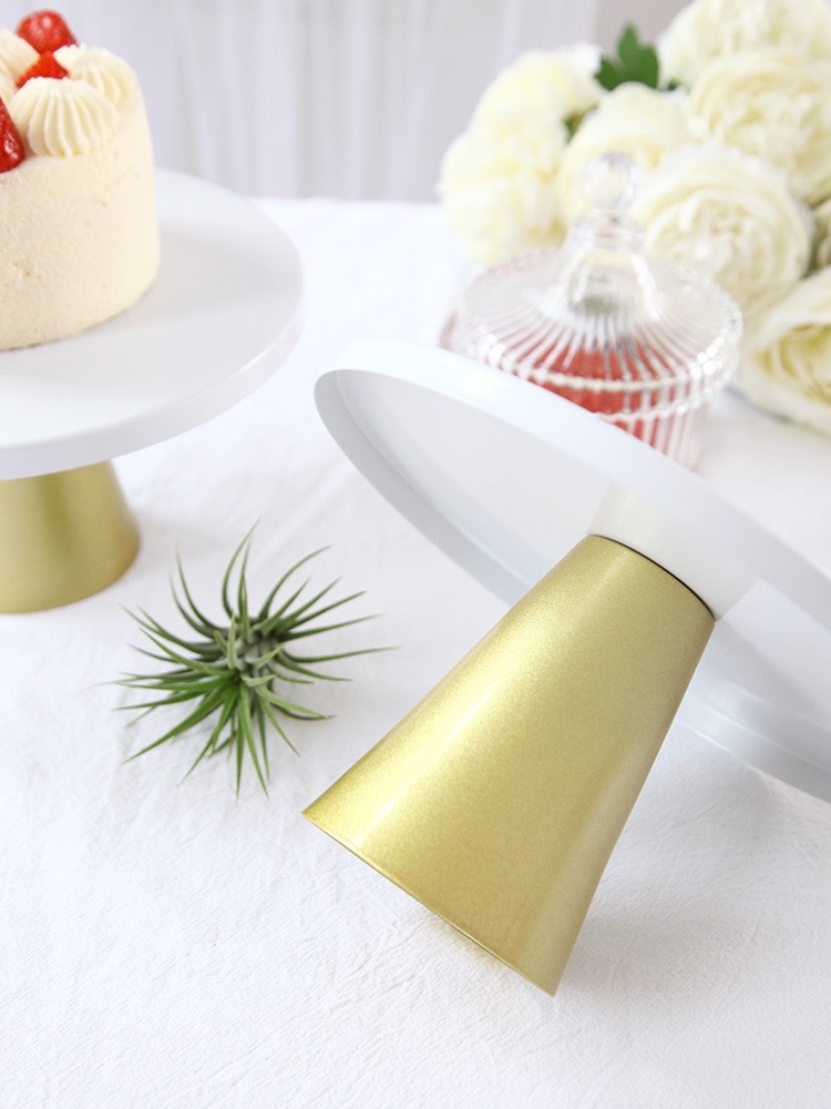 Isn Red Cake Plate Dessert Table Photo Props Nordic Style Tall Birthday Cake Photo Props Display Stand Item Picture