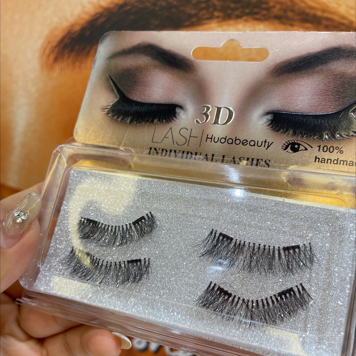As Shown In The Figure, A Pair Of Magnet Eyelashes Are Naturally Thick And Can Be Customized False Eyelash Styles Are Optional details Picture