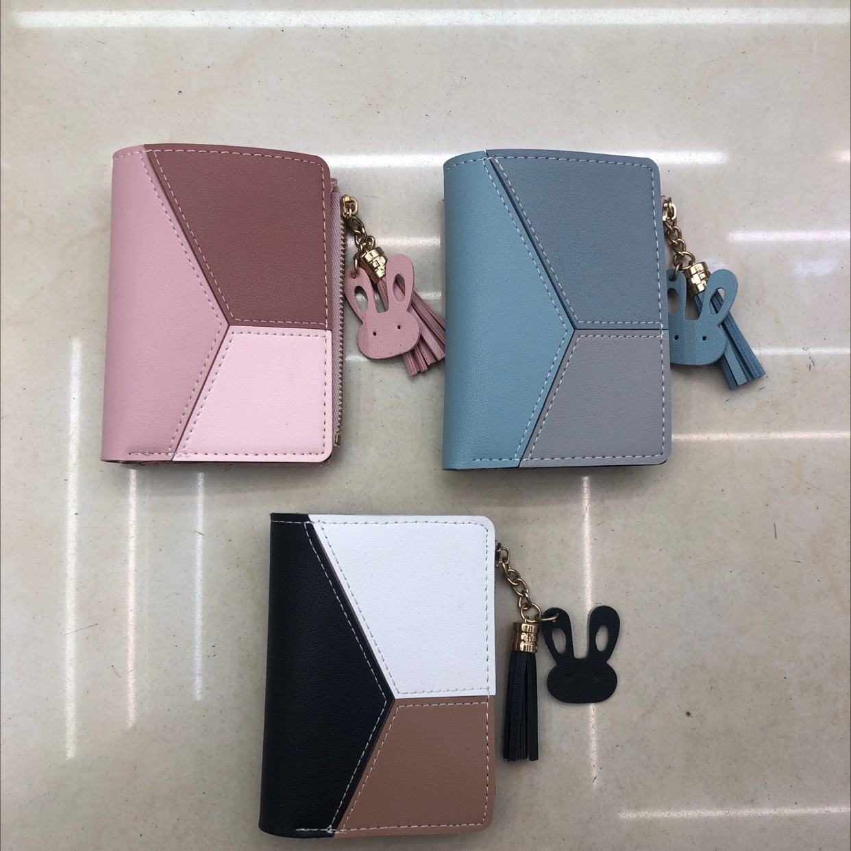 Three-Color Spliced Bunny Pendant Short Purse
