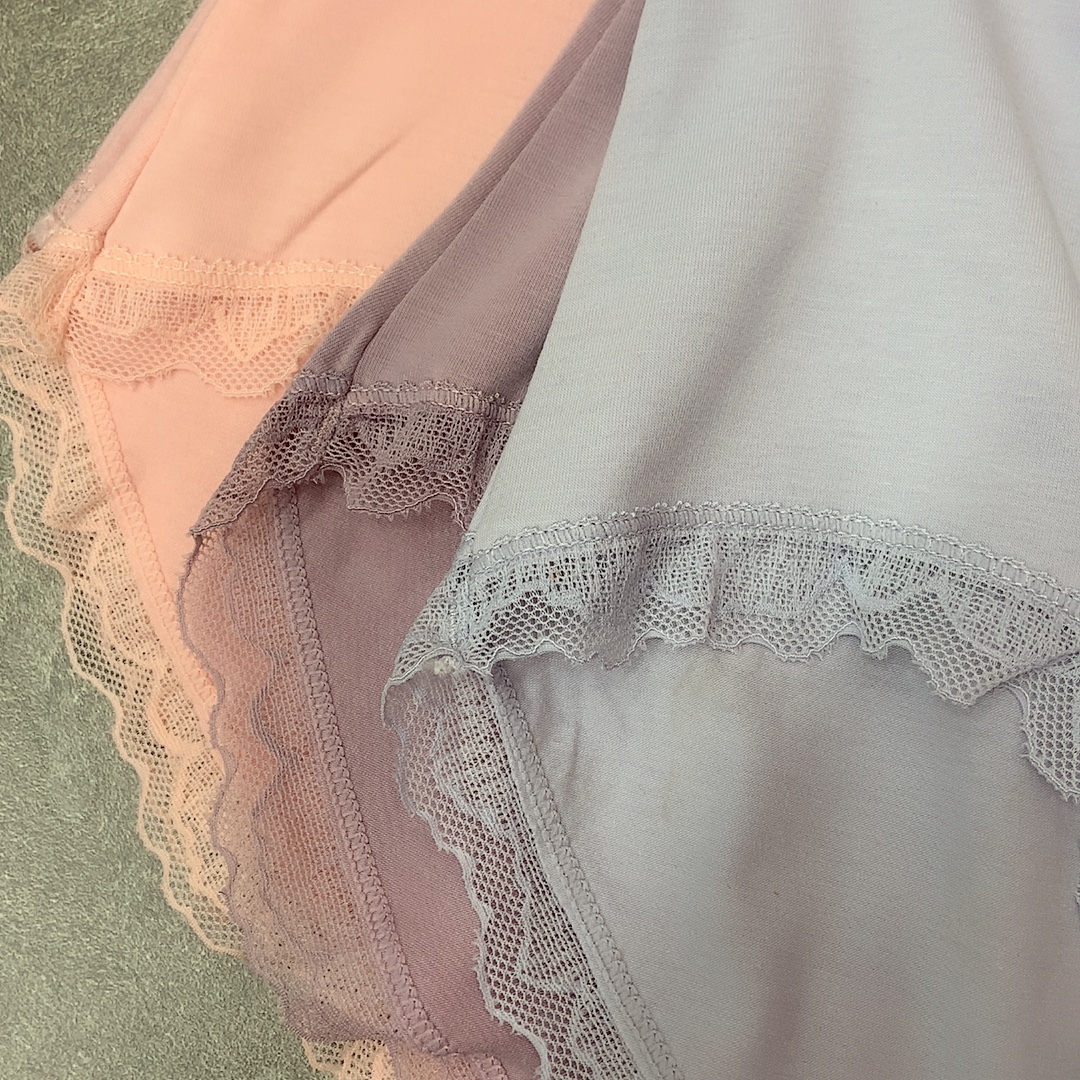 7717 Women's Plain Low-Rise Cotton Panties details Picture