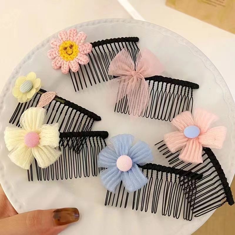 Children's Back Of The Head Hair Crusher Hair Comb Girl Flower Comb 2023 Internet Red Girl Bangs Finishing Hair Card Specification drawing
