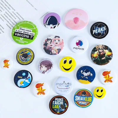 Manufacturers Supply Tinplate Badge Keychain Diy Hand-Painted Creative Surrounding Personalized Brooch Activities Commemorative Film