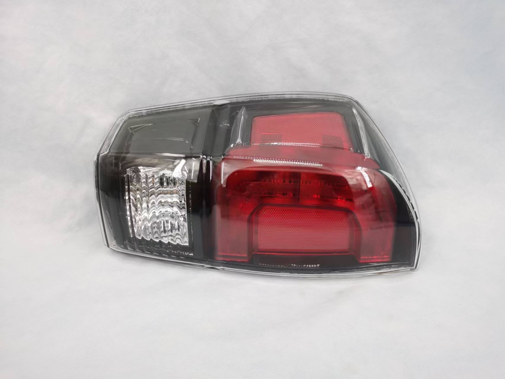 Tacoma (Tacoma) 16 Taillights Are Available In Two Colors, And Different Colors Have Different Prices