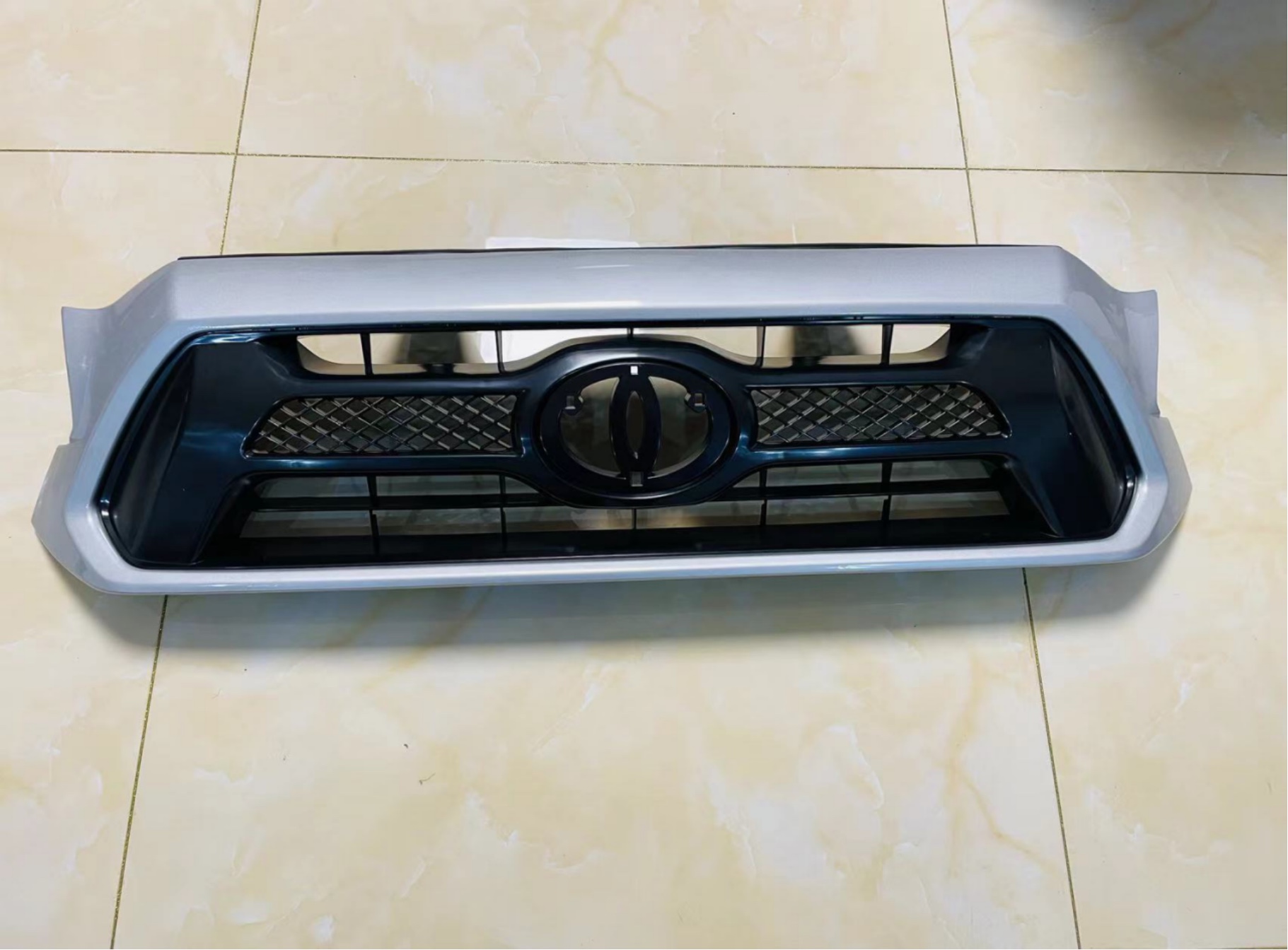 Toyota Tocoma 09 Medium Net Three Colors For Sale