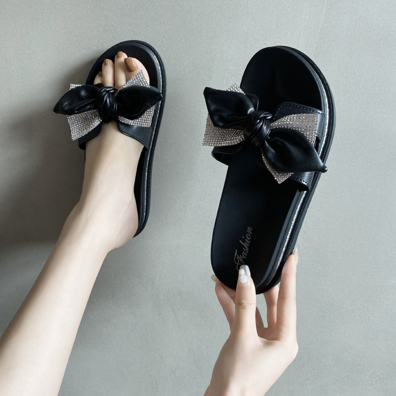 2023 Summer Pine Cake Thick Bottom Female Wearing Fashion Fairy Rhine-Diamond Slippers With Bow Slippers Application Scenario