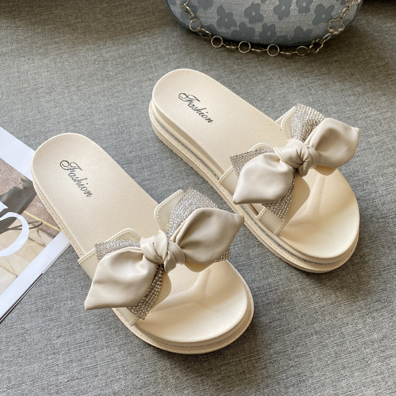 2023 Summer Pine Cake Thick Bottom Female Wearing Fashion Fairy Rhine-Diamond Slippers With Bow Slippers details Picture