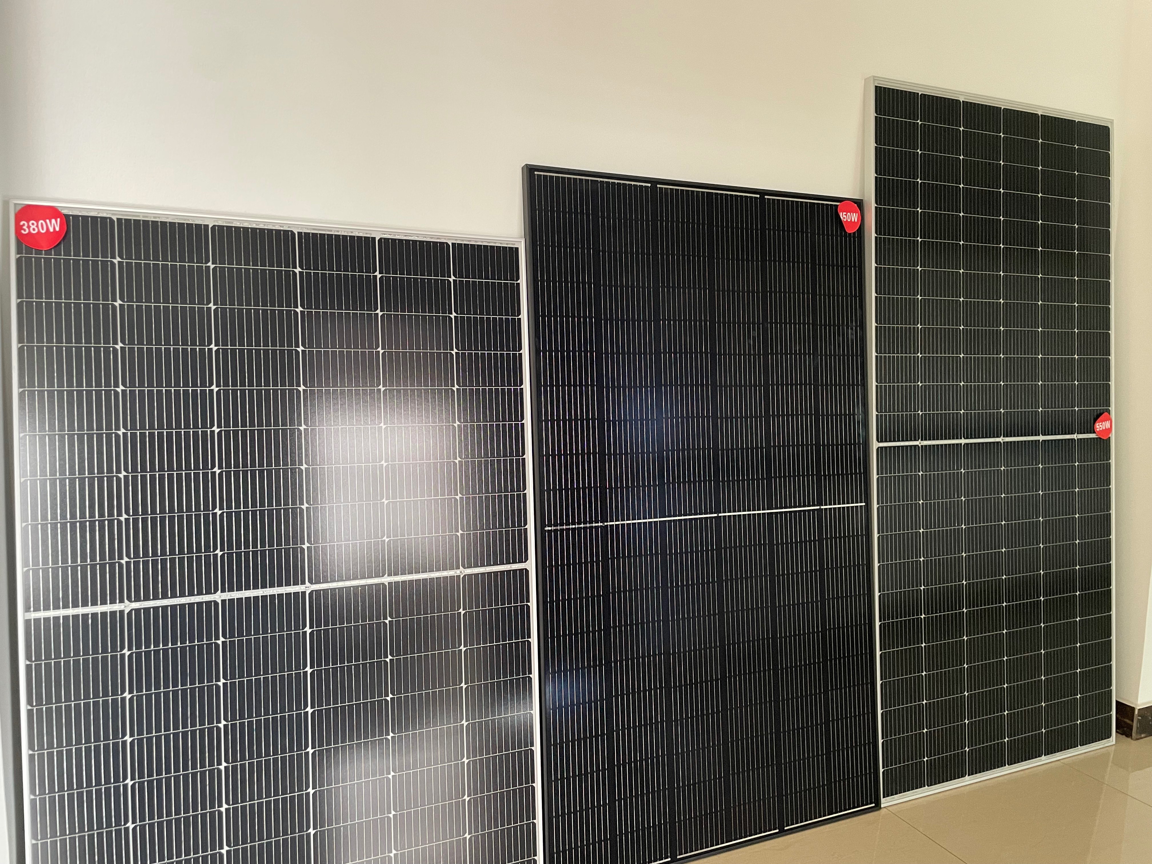 Factory direct sales of 100W and 200W monocrystalline solar panels for recreational vehicles, monocrystalline solar power generation photovoltaic panel modules
