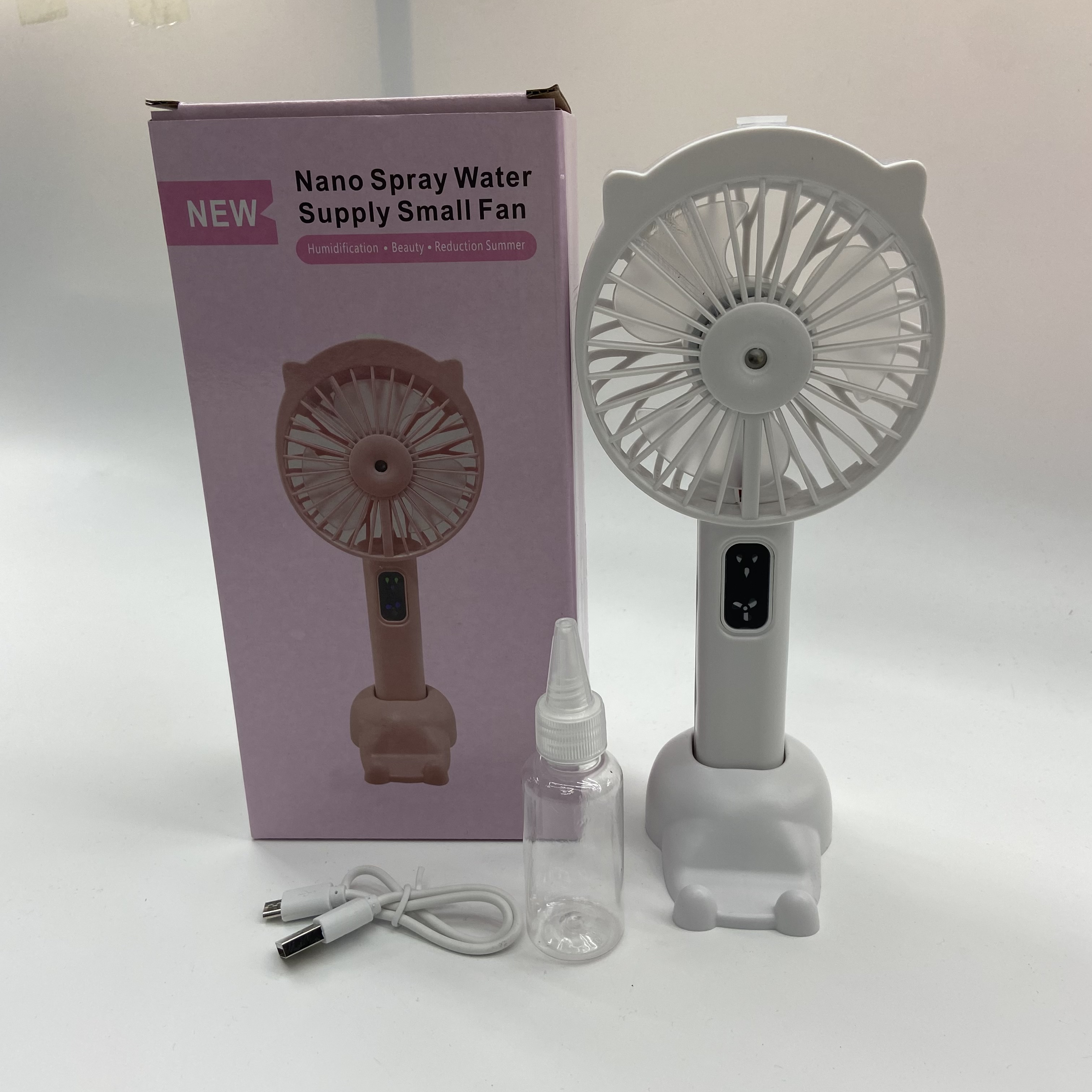 New spray cooling fan Handheld USB charging mobile phone stand Portable outdoor water refill meter small fan