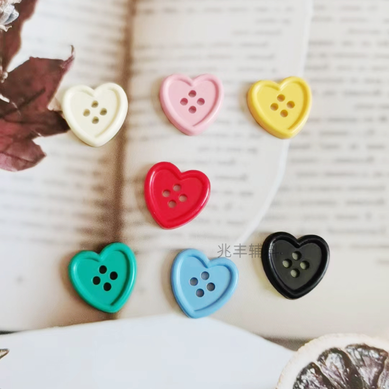 儿童衣服扣子宝宝毛衣开衫上衣卡通可爱彩色心形花朵装饰纽扣配件详情7