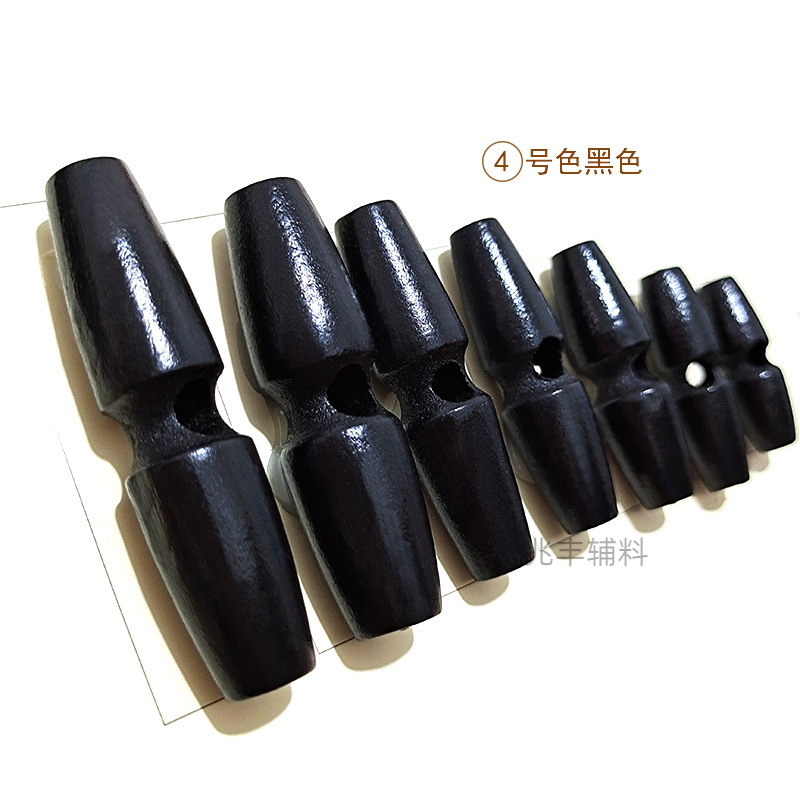 Wholesale of wooden olive QQ nuts, black single-hole wooden button buttons for coats and windbreakers, decorative adjustment buttons Application Scenario