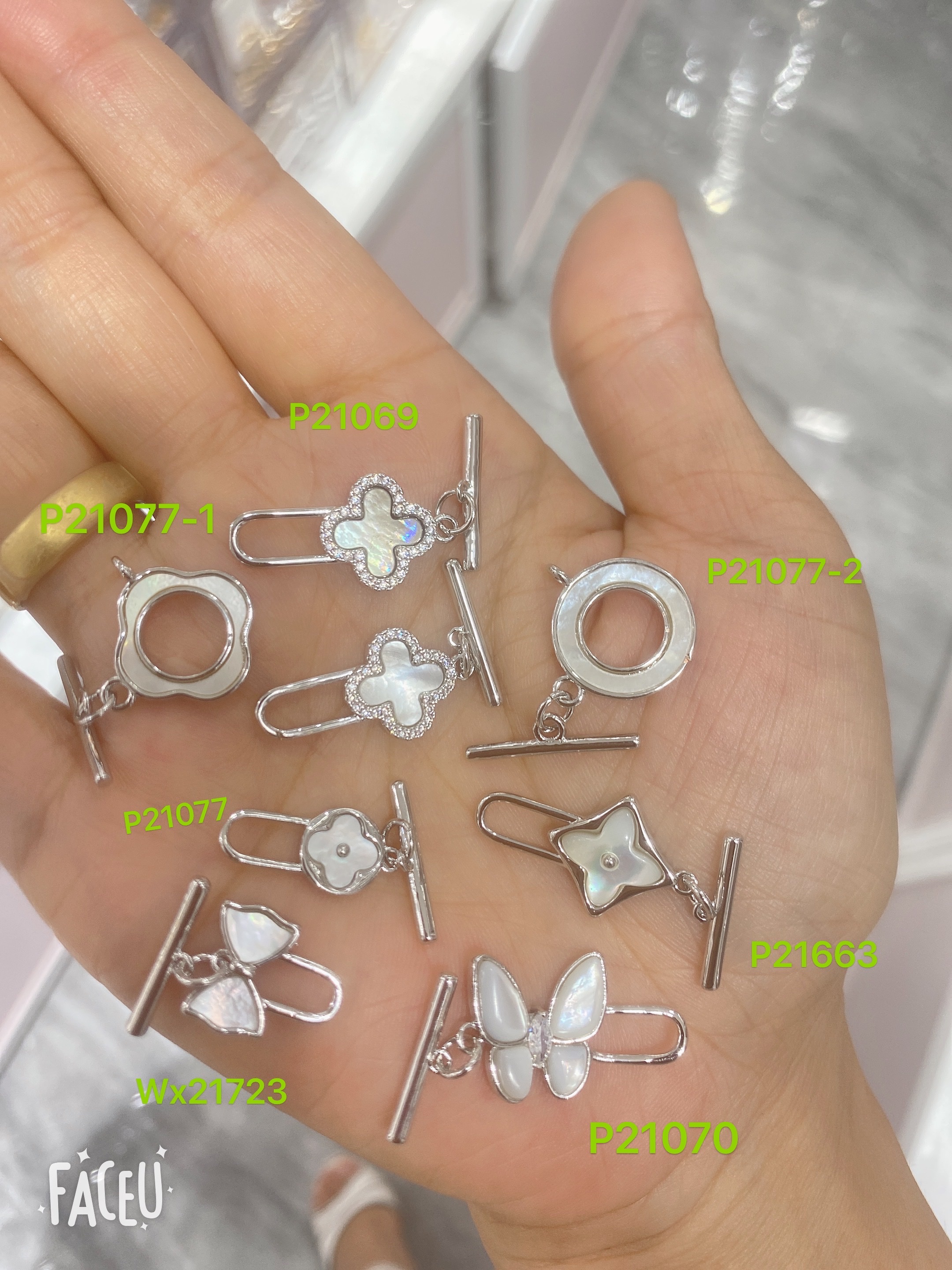 A comprehensive collection of Zhongxing Accessories OT buttons Item Picture