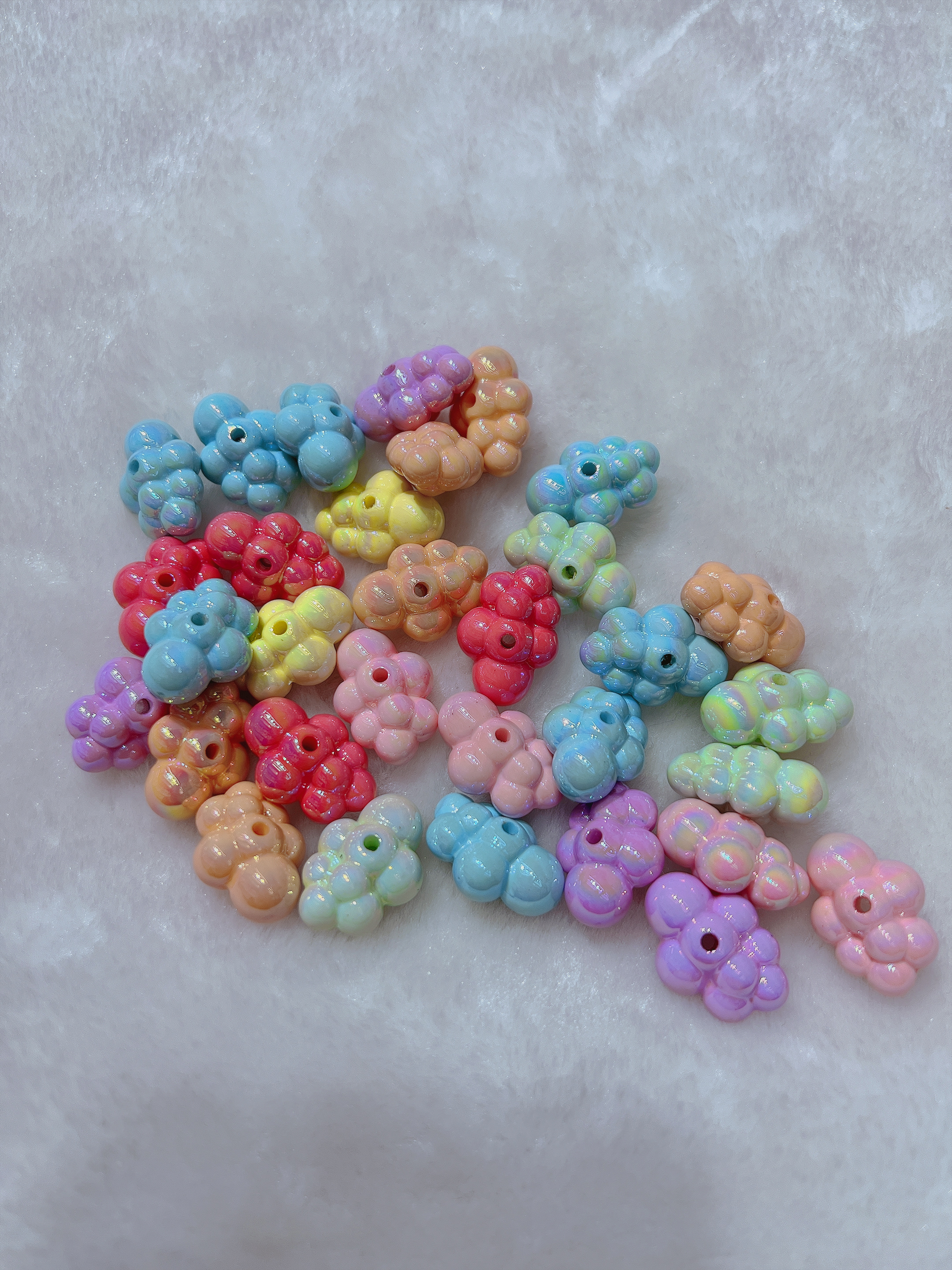 Xinyang 00093 Acrylic Electroplating Color Luminous Mermaid Small Cloud Mobile Phone Pendant Beaded Accessories Material Bag Live Explosion Application Scenario